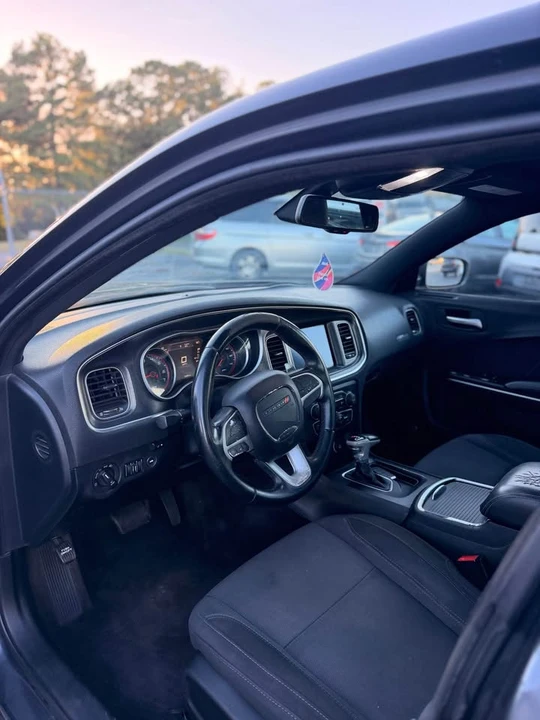 2017 Dodge Charger 7th Gen - Image 7 of 9