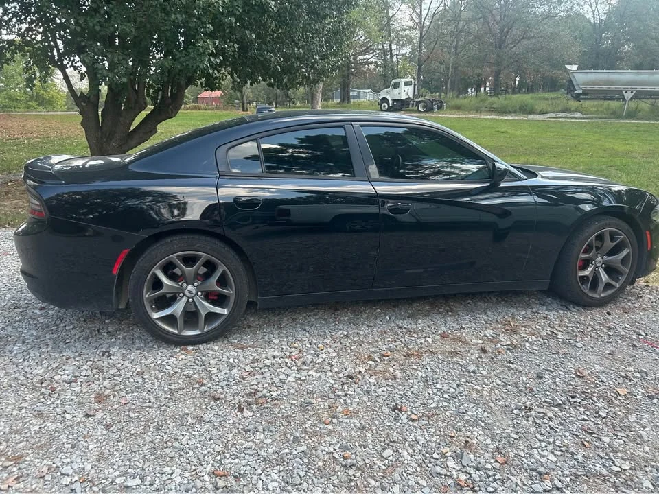 2017 Dodge Charger 7th Gen - Image 2 of 8