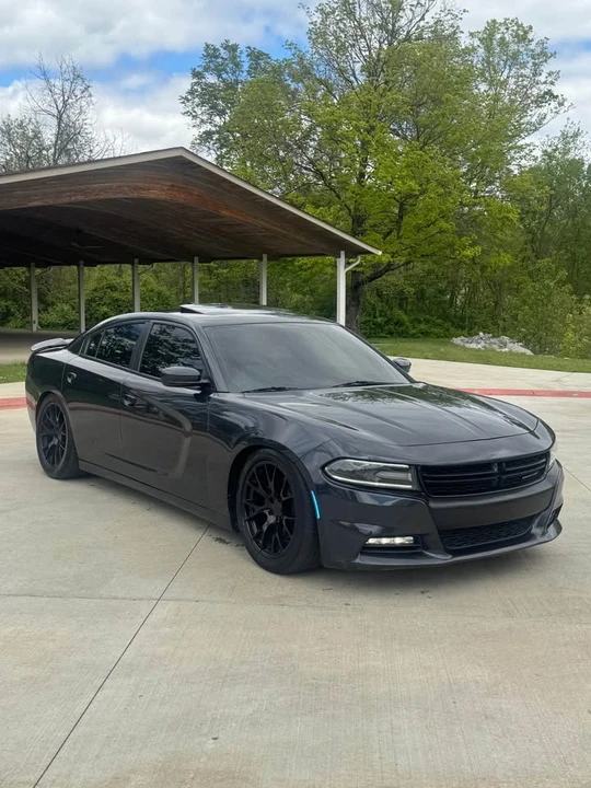 2017 Dodge Charger 7th Gen - Image 2 of 19