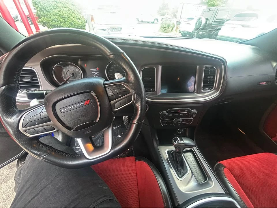 2017 Dodge Charger SRT & 392 7th Gen - Image 7 of 11