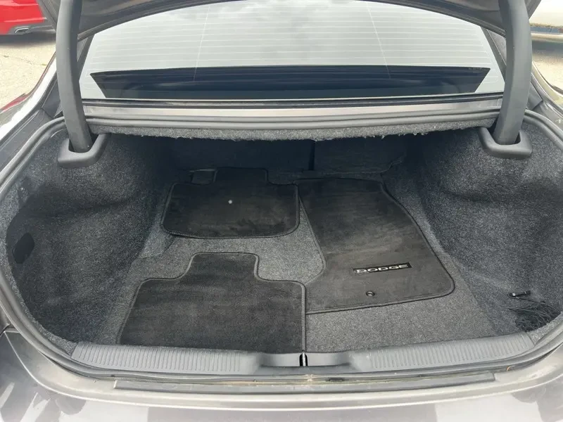 2017 Dodge Charger 7th Gen - Image 18 of 19