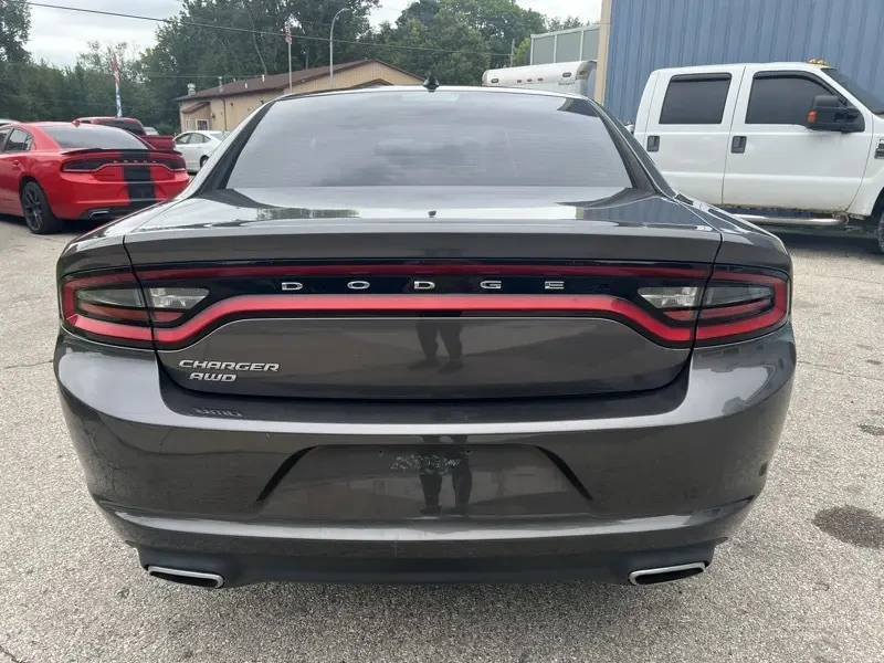 2017 Dodge Charger 7th Gen - Image 4 of 19