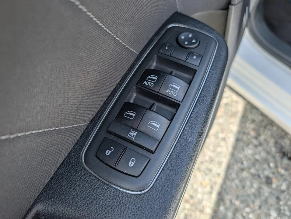 2017 Dodge Charger 7th Gen - Image 16 of 20