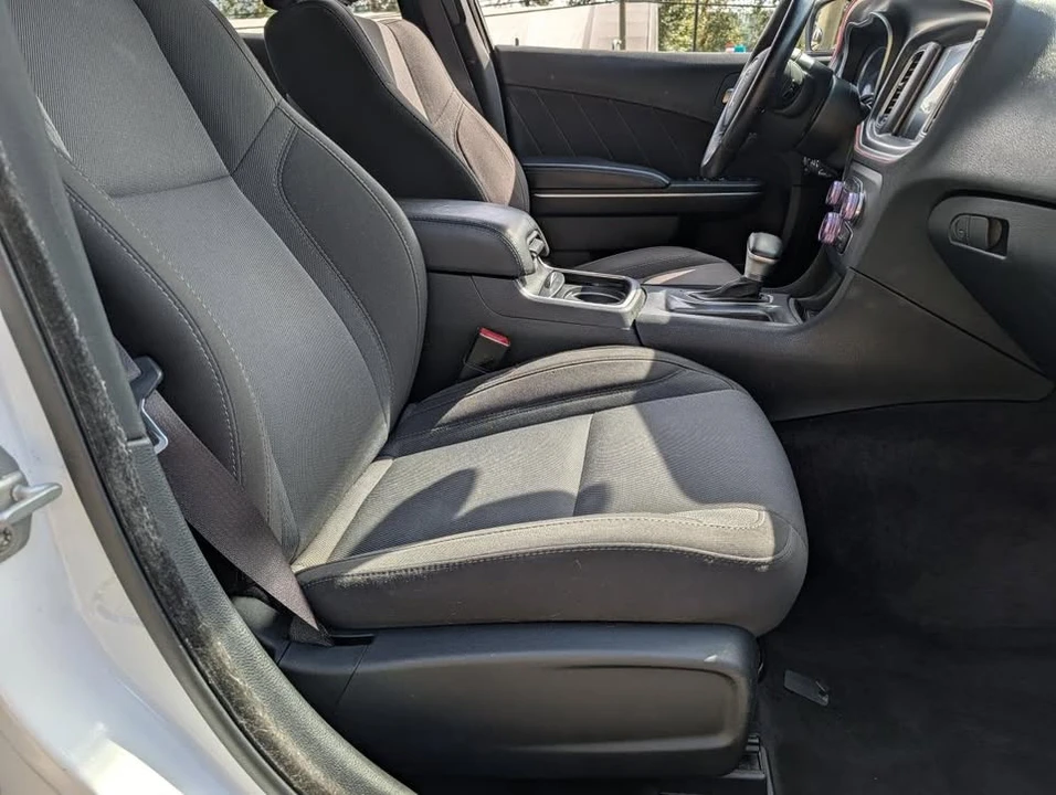 2017 Dodge Charger 7th Gen - Image 17 of 20