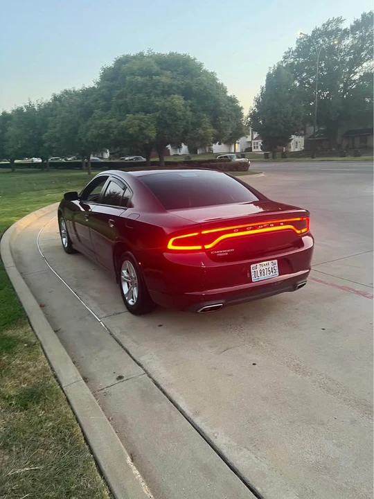 2017 Dodge Charger 7th Gen - Image 6 of 10