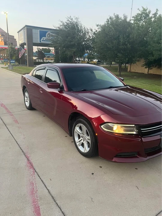 2017 Dodge Charger 7th Gen - Image 2 of 10