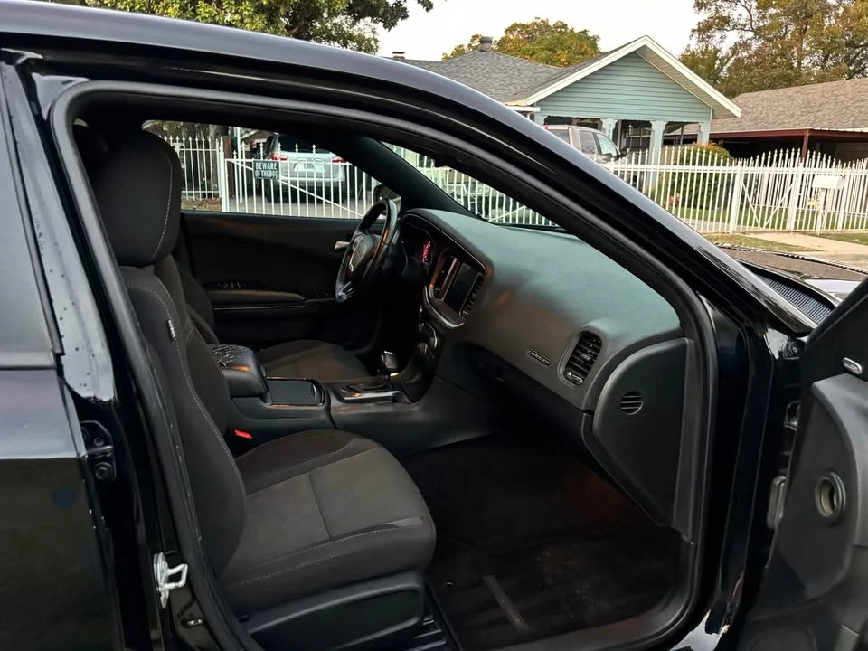 2017 Dodge Charger 7th Gen - Image 11 of 14