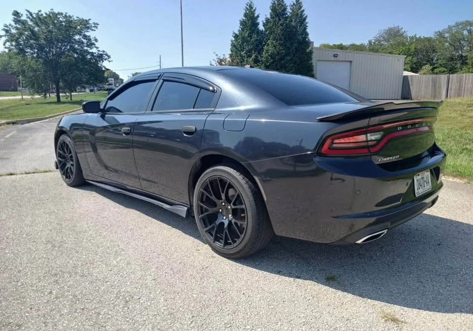 2017 Dodge Charger 7th Gen - Image 4 of 14