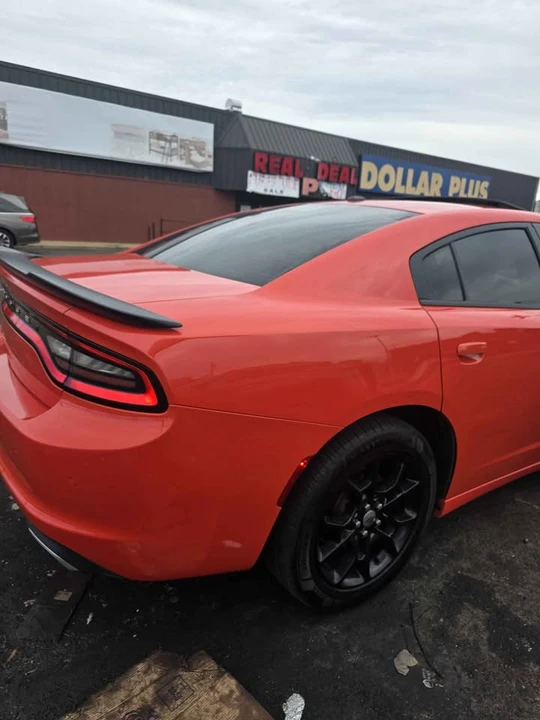 2017 Dodge Charger 7th Gen - Image 2 of 4