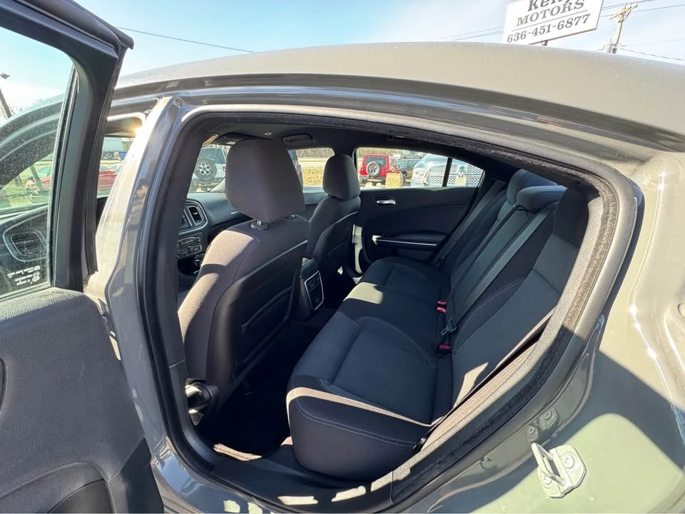 2017 Dodge Charger 7th Gen - Image 17 of 19