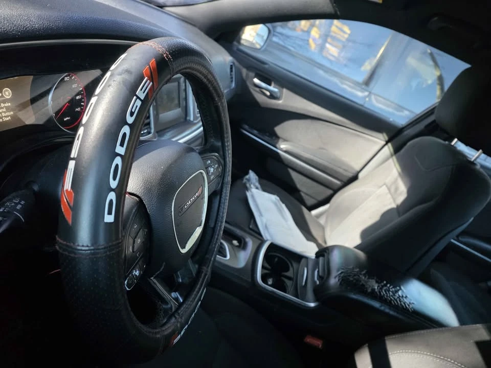 2017 Dodge Charger 7th Gen - Image 4 of 4