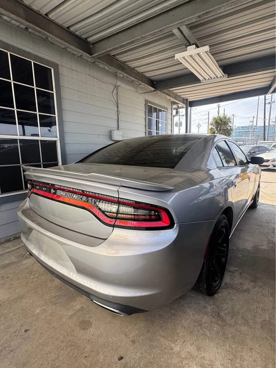 2017 Dodge Charger 7th Gen - Image 5 of 6