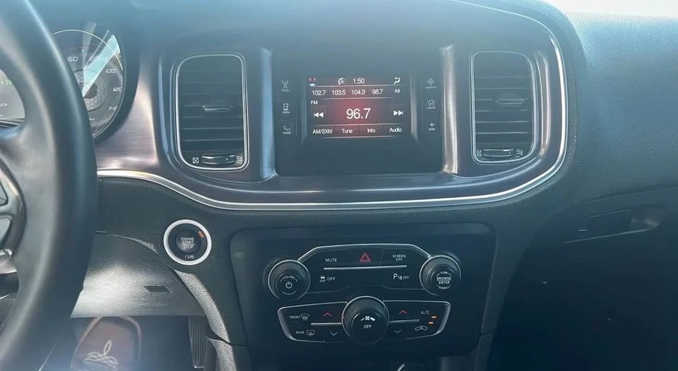 2017 Dodge Charger 7th Gen - Image 9 of 16
