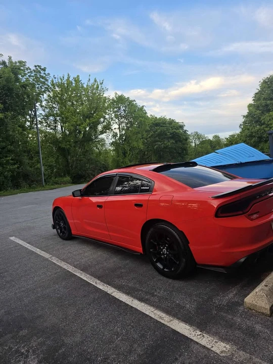 2017 Dodge Charger 7th Gen - Image 4 of 4