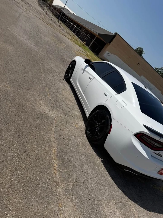 2017 Dodge Charger 7th Gen - Image 4 of 7
