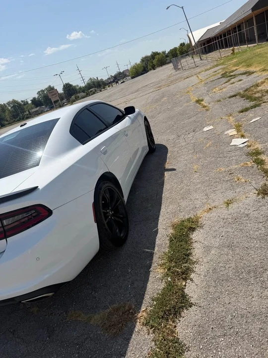 2017 Dodge Charger 7th Gen - Image 5 of 7