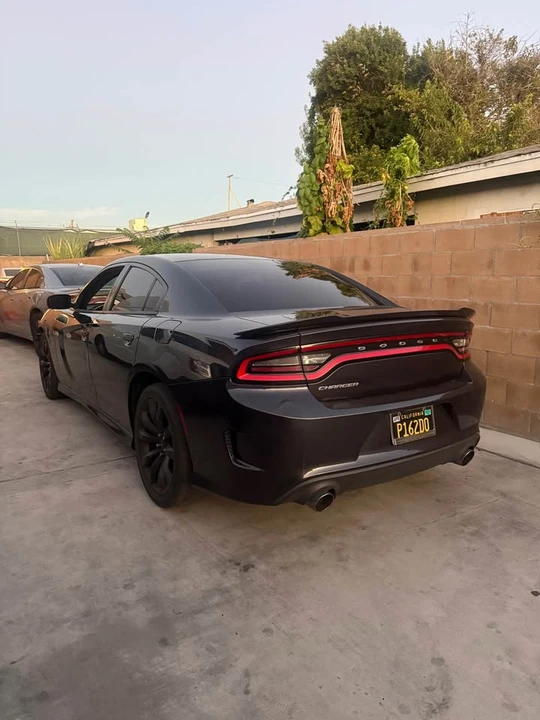 2017 Dodge Charger 7th Gen - Image 5 of 17