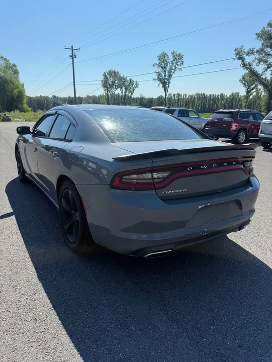 2017 Dodge Charger 7th Gen - Image 4 of 15
