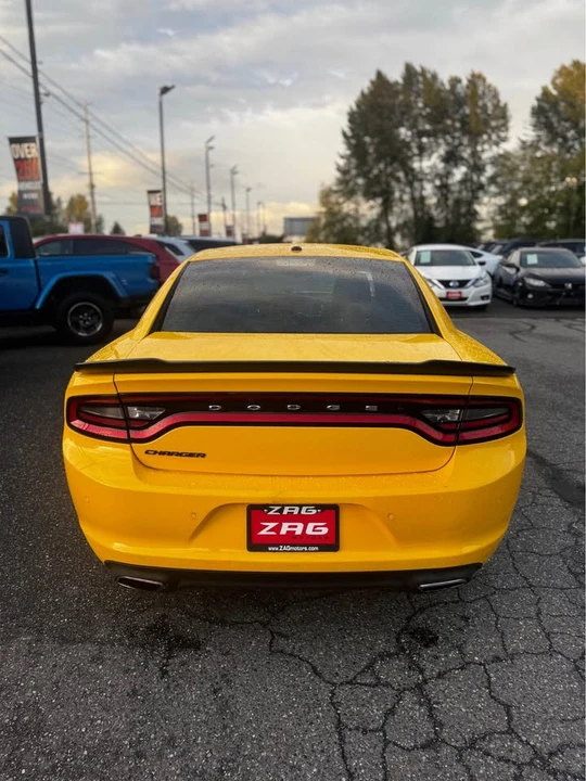 2017 Dodge Charger 7th Gen - Image 4 of 11