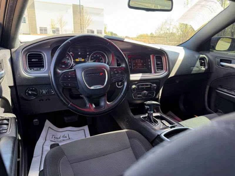2017 Dodge Charger 7th Gen - Image 11 of 18
