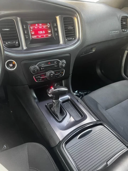 2017 Dodge Charger 7th Gen - Image 7 of 11
