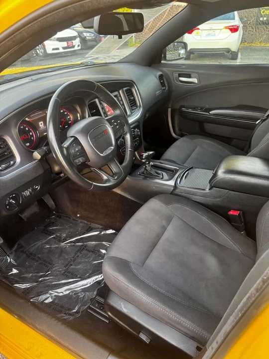 2017 Dodge Charger 7th Gen - Image 5 of 11