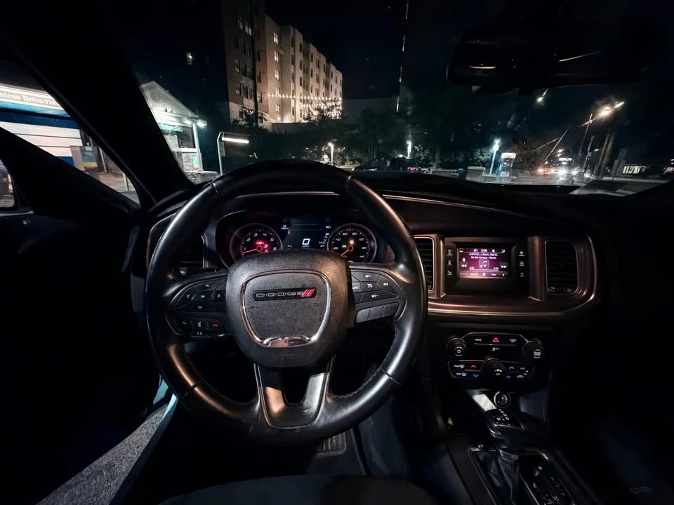 2017 Dodge Charger 7th Gen - Image 9 of 13