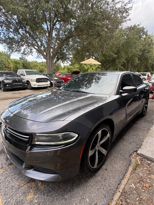 2017 Dodge Charger 7th Gen - Image 7 of 10
