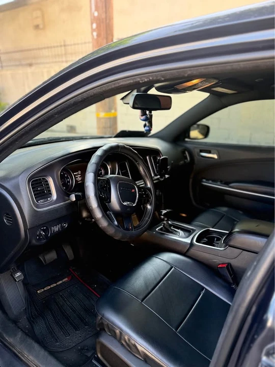 2017 Dodge Charger 7th Gen - Image 13 of 17