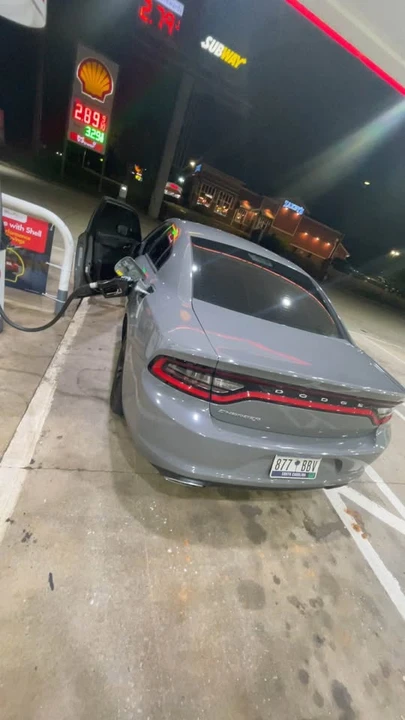 2017 Dodge Charger 7th Gen - Image 2 of 11