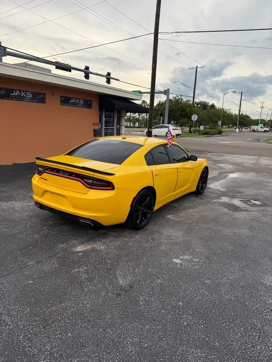 2017 Dodge Charger 7th Gen - Image 5 of 15