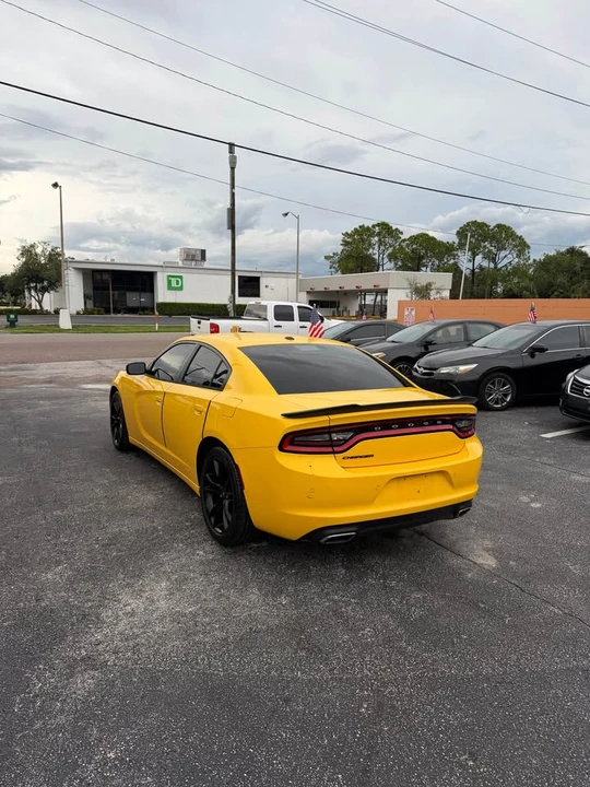 2017 Dodge Charger 7th Gen - Image 4 of 15