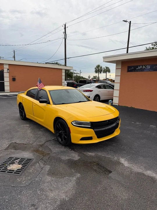 2017 Dodge Charger 7th Gen - Image 2 of 15