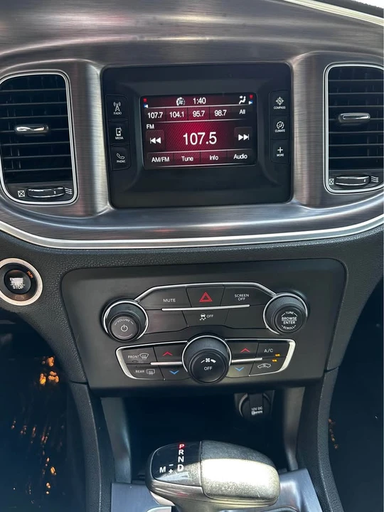 2017 Dodge Charger 7th Gen - Image 6 of 12