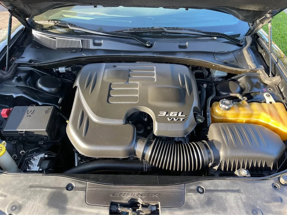 2017 Dodge Charger 7th Gen - Image 8 of 10