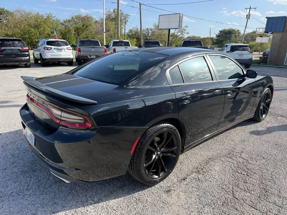2017 Dodge Charger 7th Gen - Image 5 of 10