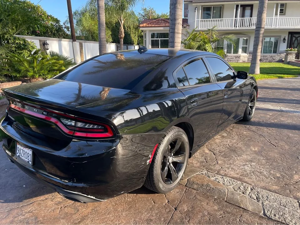 2017 Dodge Charger 7th Gen - Image 2 of 10