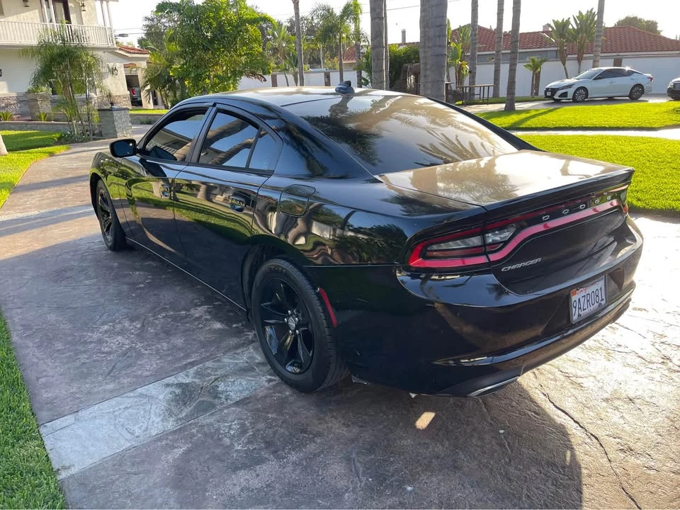 2017 Dodge Charger 7th Gen - Image 4 of 10