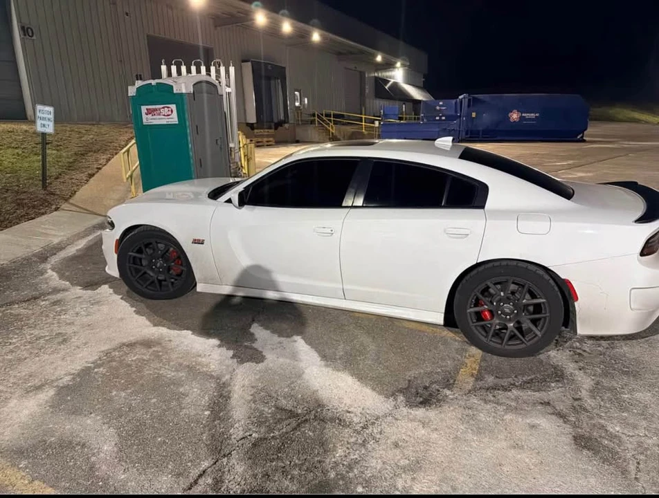 2017 Dodge Charger SRT & 392 7th Gen - Image 5 of 6