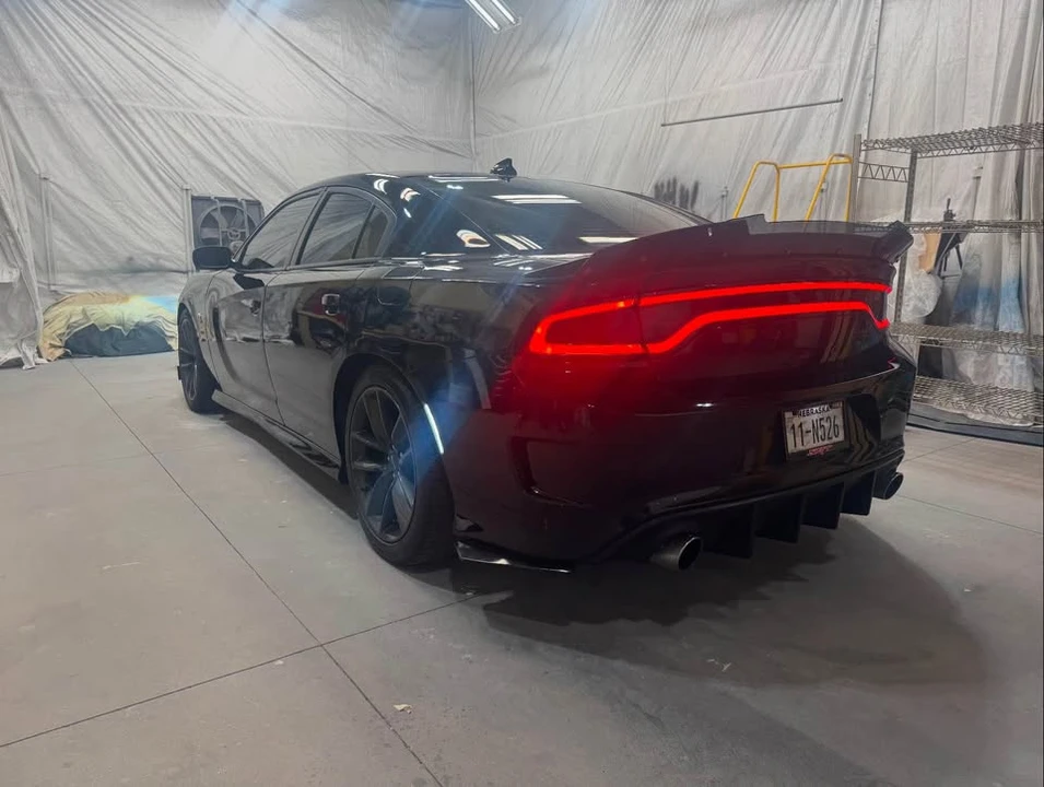 2017 Dodge Charger SRT & 392 7th Gen - Image 5 of 9