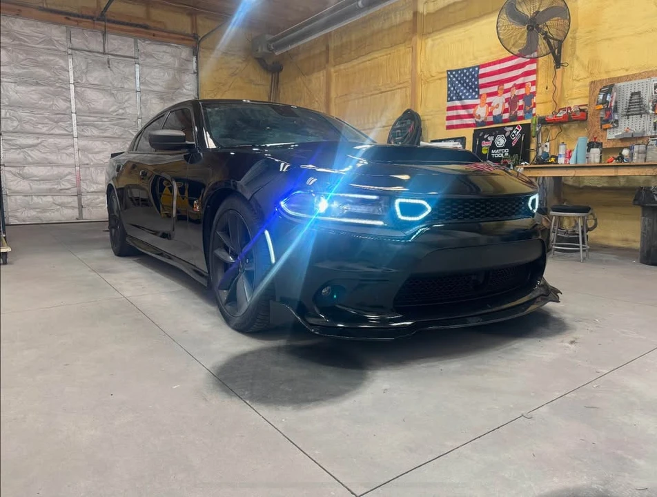 2017 Dodge Charger SRT & 392 7th Gen - Image 3 of 9