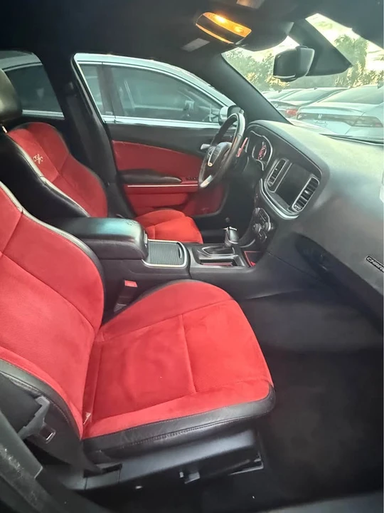 2017 Dodge Charger SRT & 392 7th Gen - Image 2 of 5