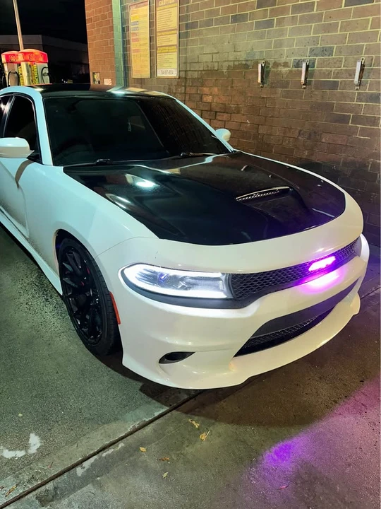 2017 Dodge Charger SRT & 392 7th Gen - Image 4 of 6