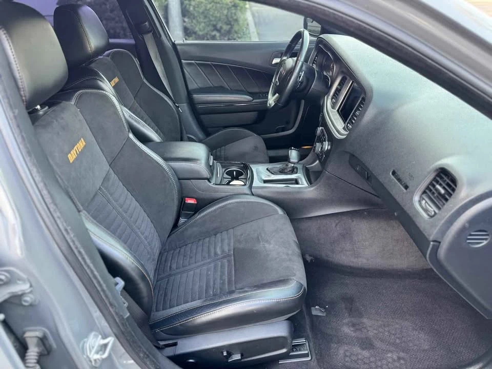 2017 Dodge Charger SRT & 392 7th Gen - Image 10 of 13
