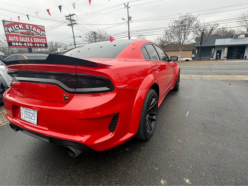 2017 Dodge Charger SRT & 392 7th Gen - Image 4 of 19