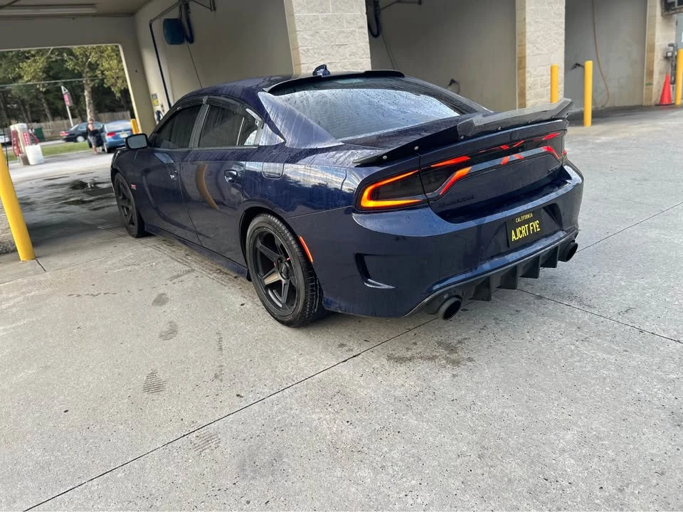 2017 Dodge Charger SRT & 392 7th Gen - Image 7 of 11
