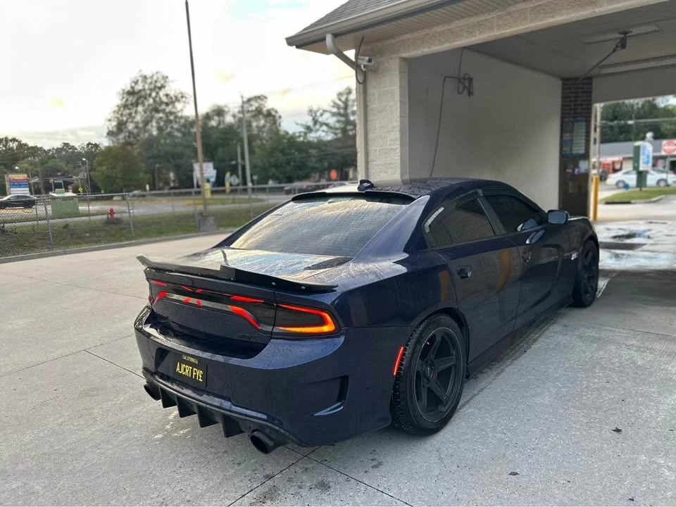 2017 Dodge Charger SRT & 392 7th Gen - Image 4 of 11