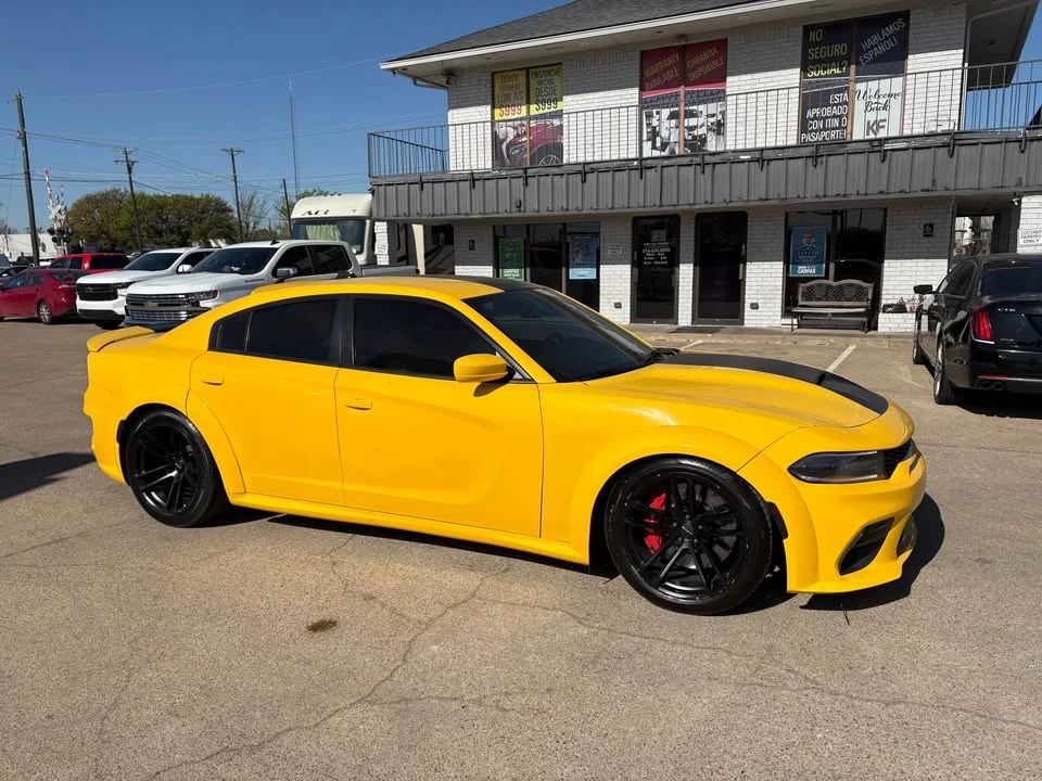 2017 Dodge Charger SRT & 392 7th Gen - Image 4 of 11
