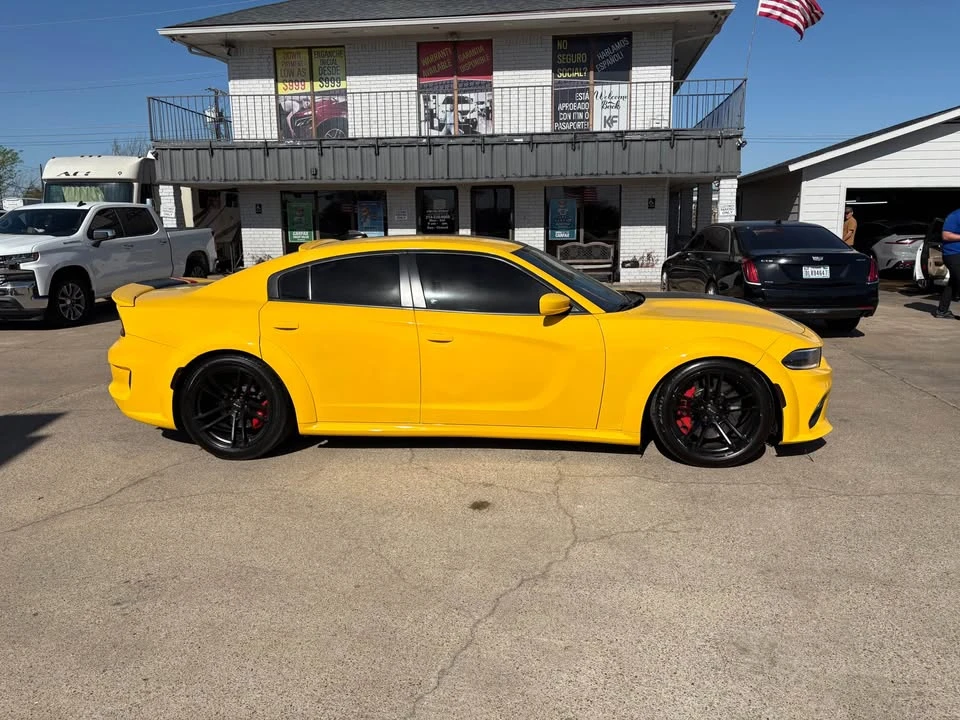 2017 Dodge Charger SRT & 392 7th Gen - Image 5 of 11