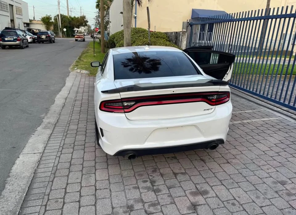 2017 Dodge Charger SRT & 392 7th Gen - Image 3 of 8